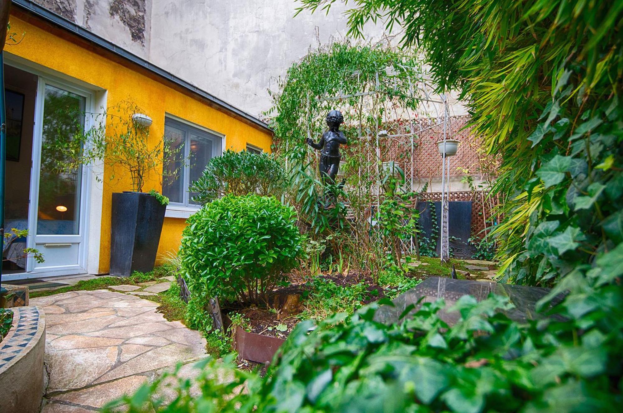 Paris Apartment Exterior photo