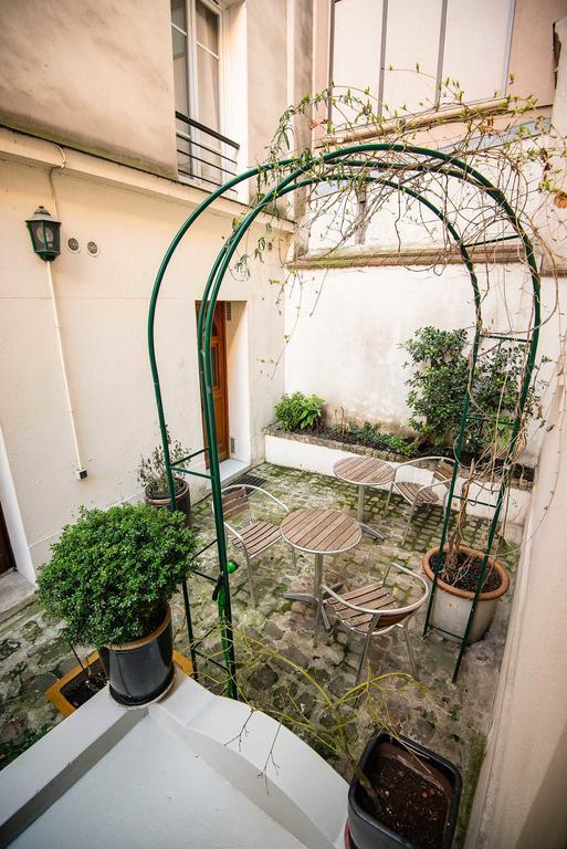 Paris Apartment Exterior photo